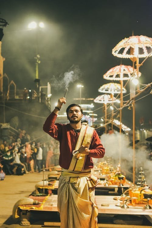 free-photo-of-ganga-aarti-ceremony-in-varanasi-india.jpeg